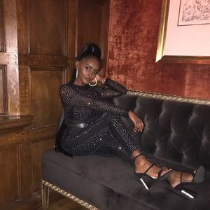 Meet your Posher, Queen mimi